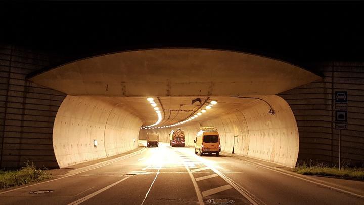 header_tunnel.jpg header_tunnel.jpg